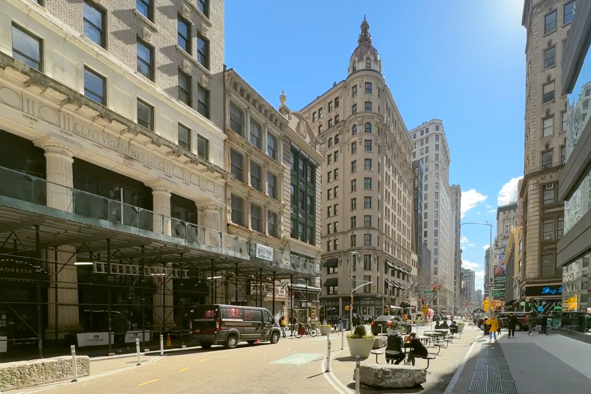 All About Nomad and Leasing Office Space in the Vibrant Neighborhood