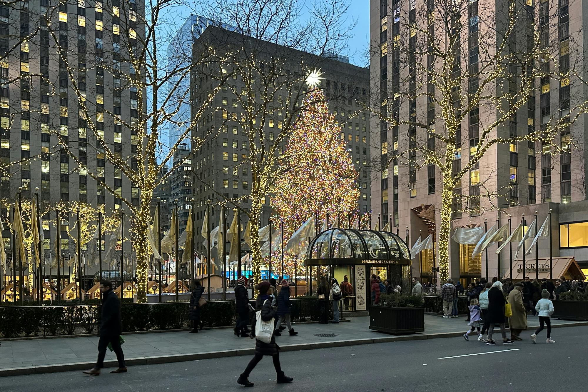 Rockefeller Center: Overview of an Iconic NYC Landmark