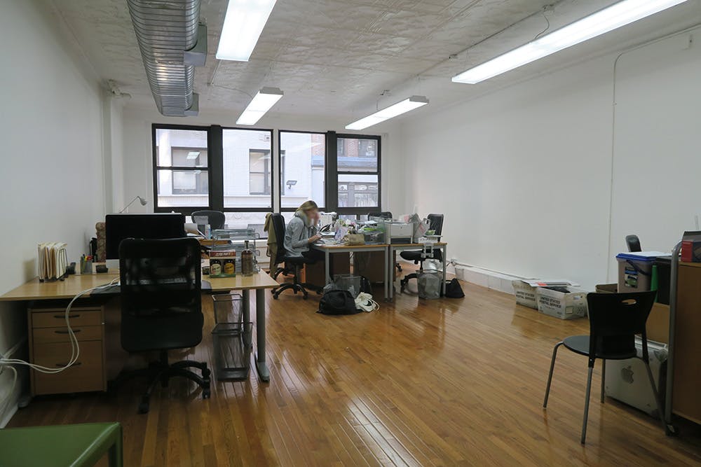 desk space available for sublease