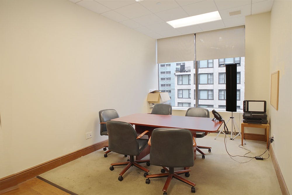 Desk space in Midtown East law firm | office sublets